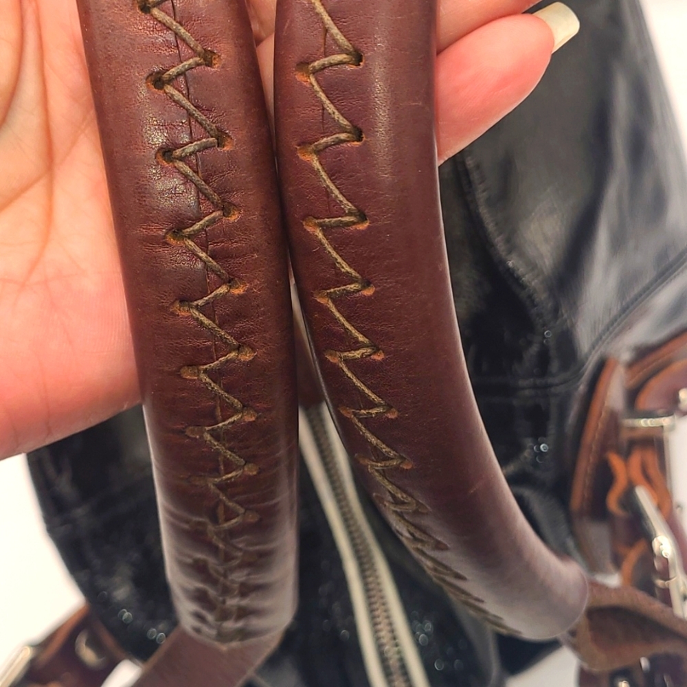 Pauric Sweeney Patent Leather Shoulder Bag. Made in Italy - Picture 11 of 11